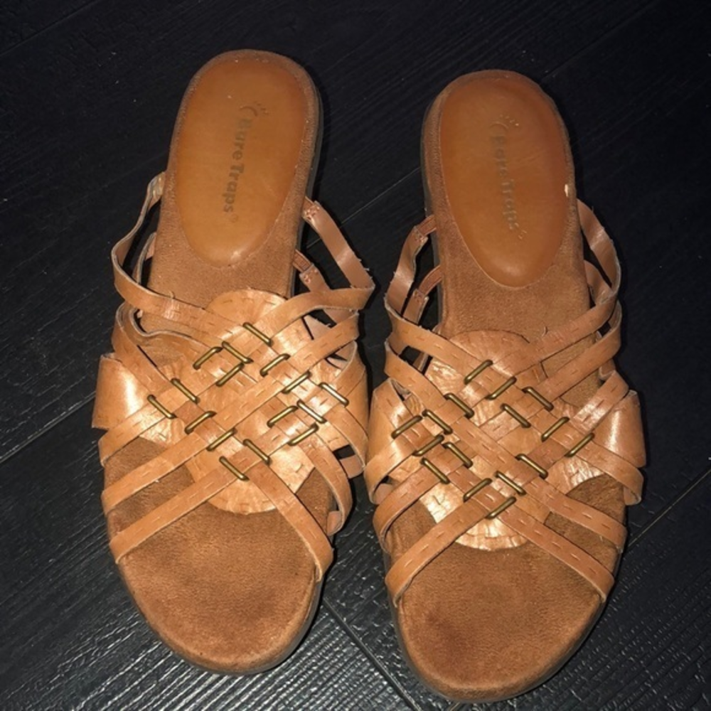 Bare‎ Traps Sandals Wedge Heel Women’s Size 8 Sierra Brown Leather